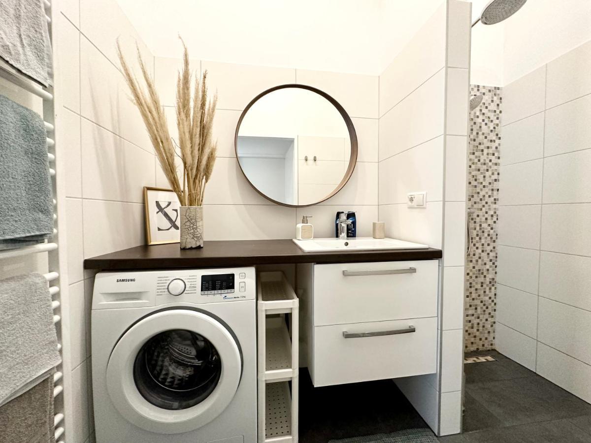 Book-A-Room Panda-Apartments Wien Exteriör bild