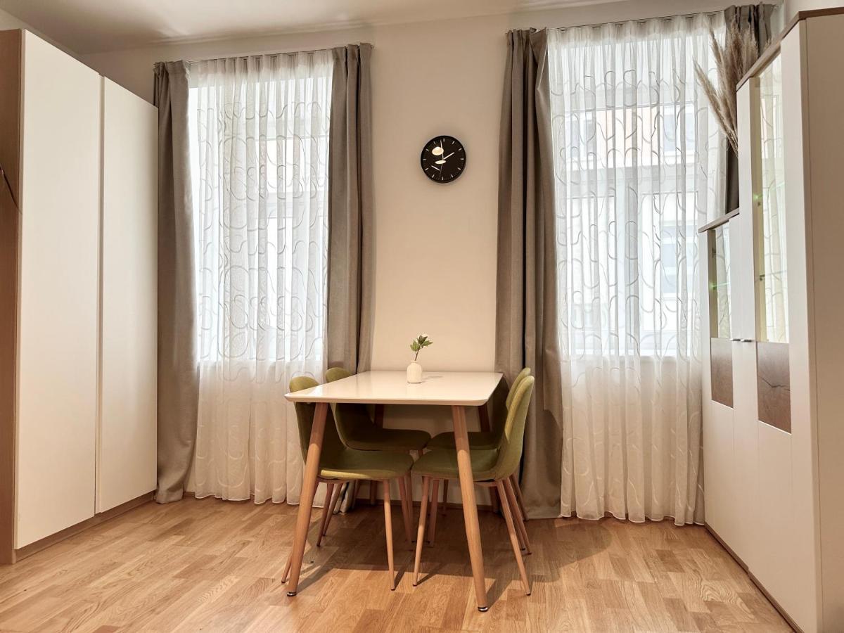 Book-A-Room Panda-Apartments Wien Exteriör bild